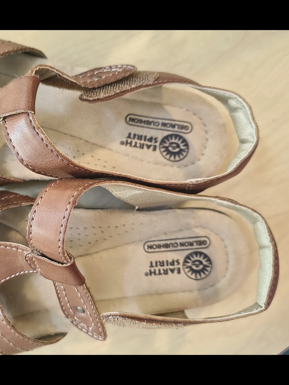 Earth Spirit Women's Brown Leather Fisherman Sandals